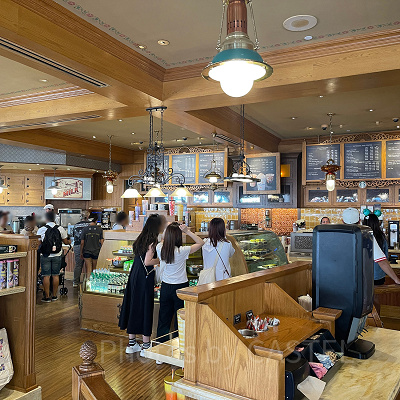 ディズニーランド・パークのスタバ