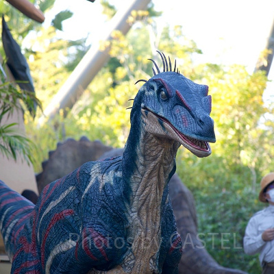 よりリアルな恐竜たちに会えるかも？