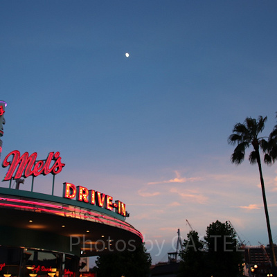 メルズ・ドライブイン