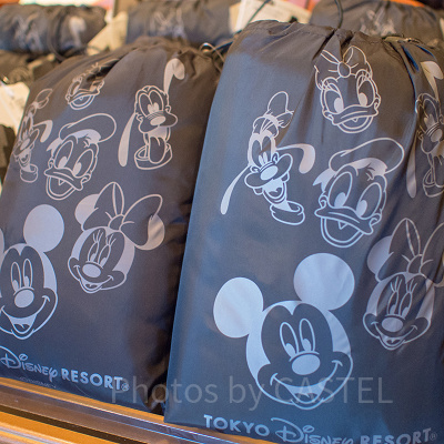 ミッキー＆フレンズリバーシブルブランケット