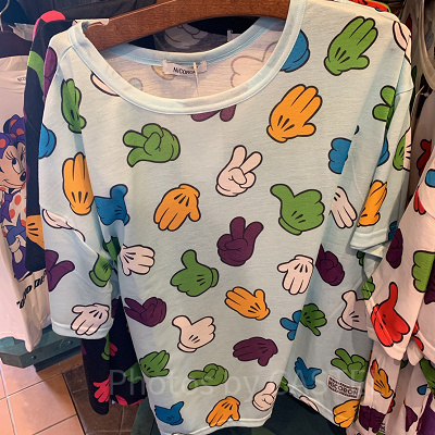 ミッキーグローブ総柄Tシャツ（ライトブルー）