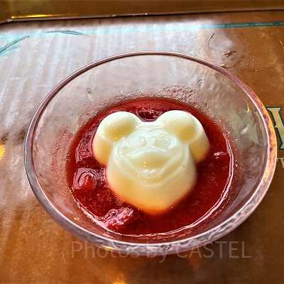 ミッキーマウスのかわいい杏仁豆腐