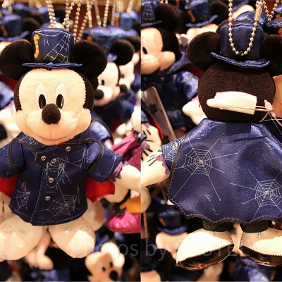 ミッキーのぬいぐるみバッジ①