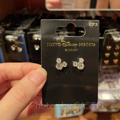 ミッキーシェイプ　シルバーピアス