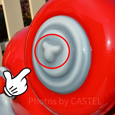 ミッキーの車のスペアタイヤ