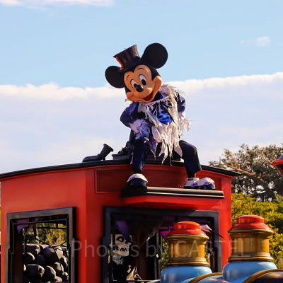 ミッキーのグリーティングパレード・ウィズ・ヴィランズ