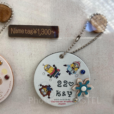 ミニオンのレザートリーティ(クリスマス限定)キーホルダー