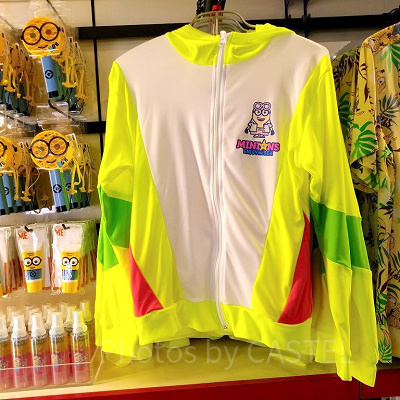 MINIONS ENJOY the SEAの色変ラッシュガード