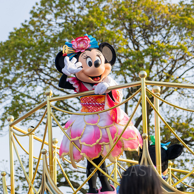ミニー＆フレンズのグリーティングパレード