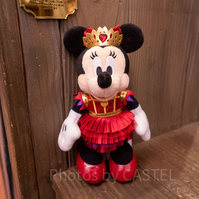 ミニーぬいぐるみバッジ（ミニー・オー！ミニー）