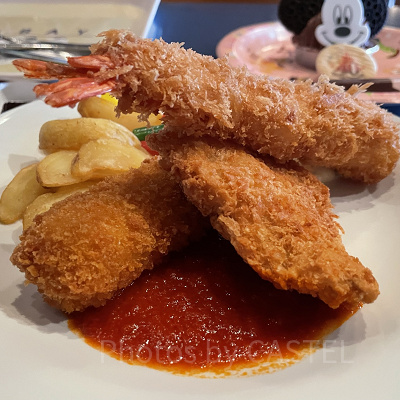 ホライズンベイ・レストランのミックスフライ