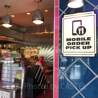 モバイルオーダー受け取りカウンター