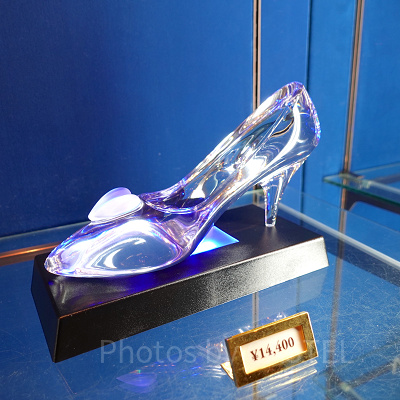 ディズニーランドで買える母の日グッズ