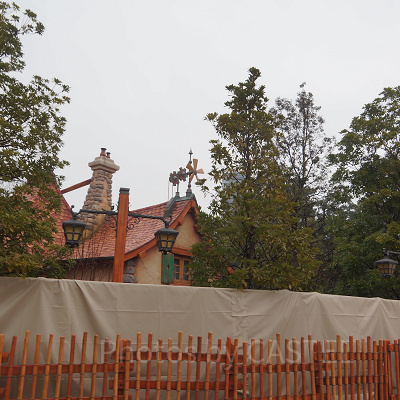 ニューファンタジーランドの美女と野獣エリア（ショップ）