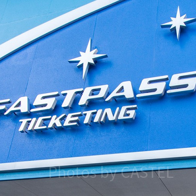 お盆休みディズニー：混雑状況はどうする？