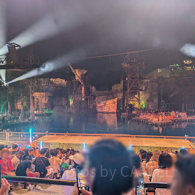 ワンピース・プレミアショーの会場はウォーターワールド