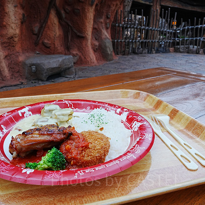 グランマ・サラのキッチンの屋外席