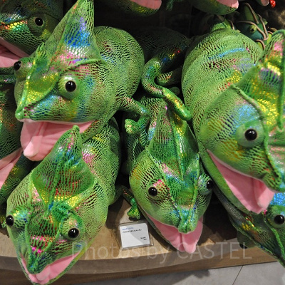 パクパクぬいぐるみ エボシカメレオン