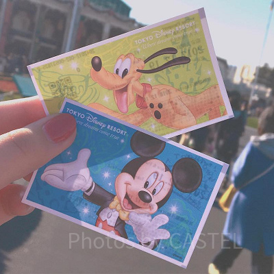 パークチケットにはおなじみのキャラクターが