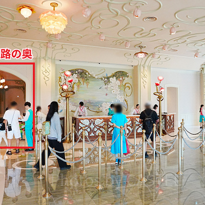 ジョイフルスプリングスに繋がる通路