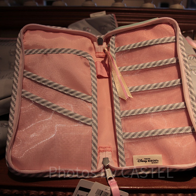 パスポートケース（内側）