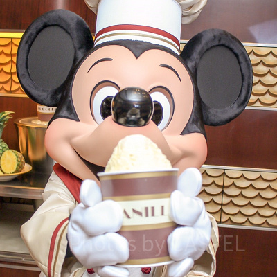 パティシエミッキーとパフェ作り体験