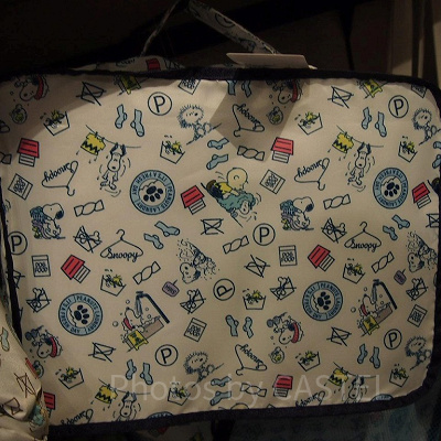 PEANUTS LAUNDRY（ピーナッツ・ランドリー）のバッグ型ポーチ