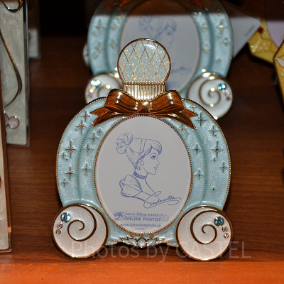 フォトスタンド