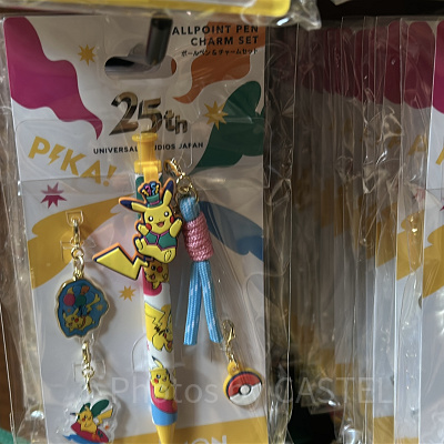 ピカチュウボールペン＆チャームセット