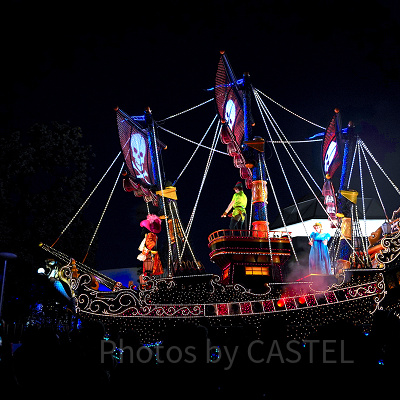 エレクトリカルパレードの海賊船