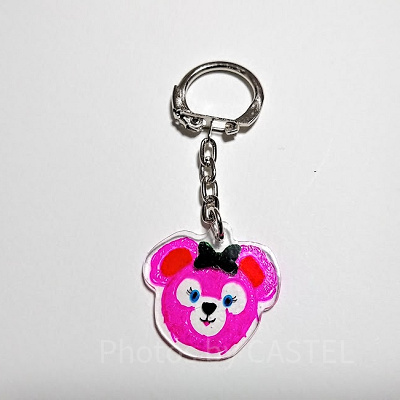 キーホルダーになるプラ板