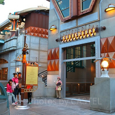 ホライズンベイ・レストランの左脇にあるテラス席を探してみてくださいね♪