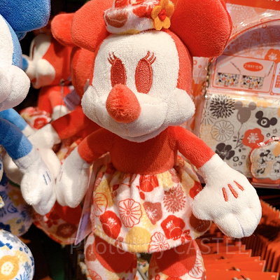 ぬいぐるみバッジ（ミニーマウス）