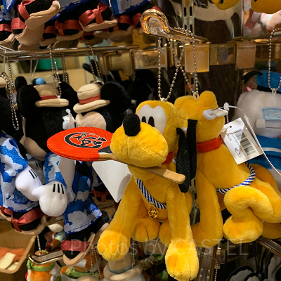 プルートぬいぐるみバッジ