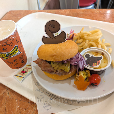 バケッチャのまんまるチキンベーグルサンドプレート