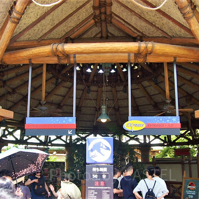 大人気のジュラシックパーク・ザ・ライド！