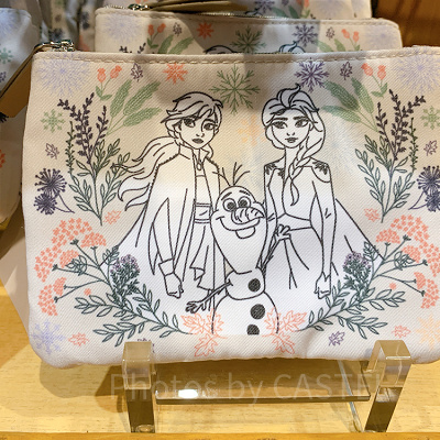 ポーチ（ティッシュケース付き）