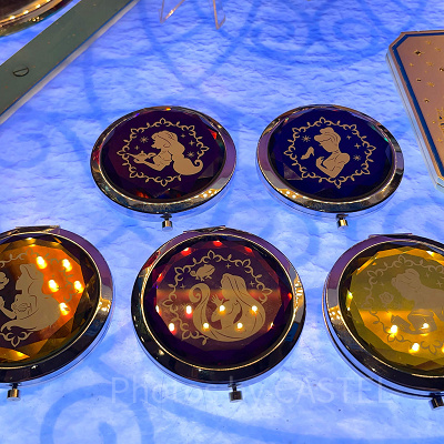 プリンセスデザインのコンパクトミラー