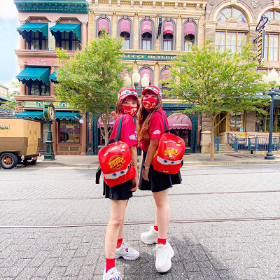 レッド×ブラックでカーズの双子コーデ