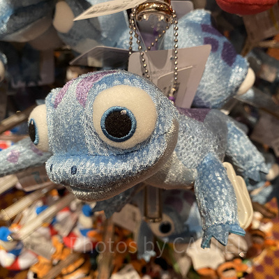 サラマンダーくっつきぬいぐるみ