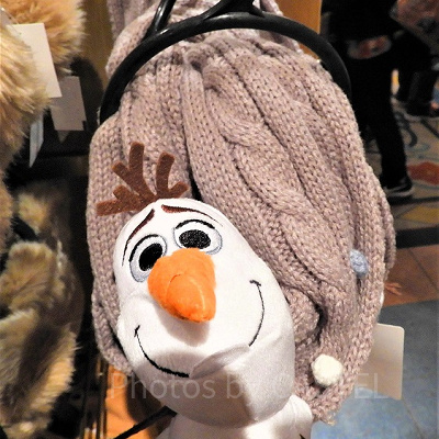 オラフがアクセントのマフラー