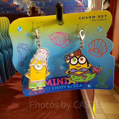 MINIONS ENJOY the SEAのチャーム2個セット