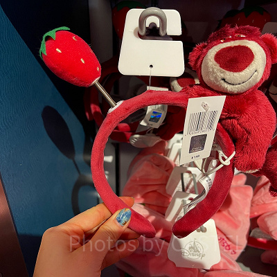 上海ディズニーカチューシャ:寝転びロッツォ&イチゴカチューシャ