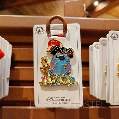 上海ディズニーカリブの海賊グッズ：ミッキー＆ミニーの海賊