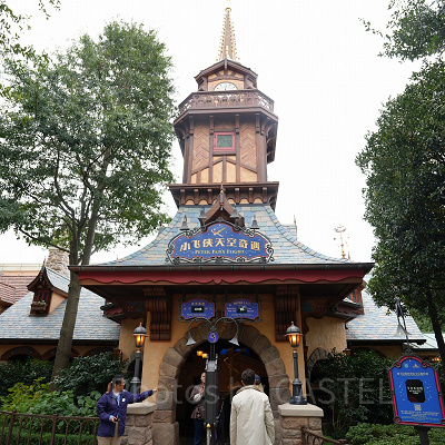 上海ディズニーのスタンバイパス:公式アプリが必須