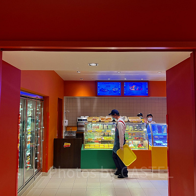 上海ディズニートイストーリーホテル：サニーサイドマーケット