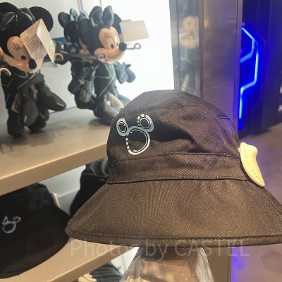 上海ディズニートロングッズ：トロン風ミッキーシルエットのバケットハット