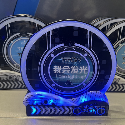 上海ディズニートロングッズ:トロンの光るディスクオブジェ: