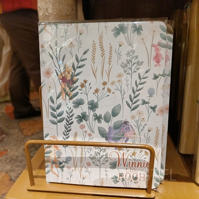 上海ディズニーくまのプーさんグッズ：植物総柄のノート