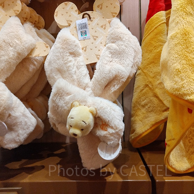 上海ディズニーくまのプーさんグッズ：プーさんのマフラー